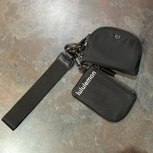 lululemon duel pouch wristlet
